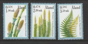 ALAND Islands - 2001 PLANTs set of 3 MNH - FLORA - Picture 1 of 1