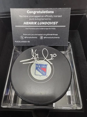 UNDER WRAPS New York Rangers HENRIK LUNDQVIST Signed Auto Team Logo Hockey Puck - Image 1 of 3