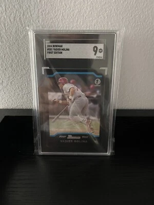 Tarjeta de novato Yadier Molina 2004 Bowman primera edición #301 RARA SGC 9 Cardinals Salón de la fama Foto 1 de 2