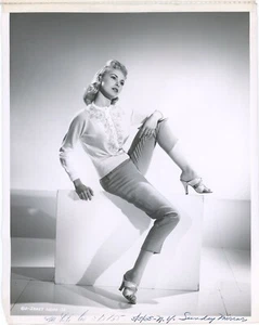JANET LEIGH 1955 Original Columbia 8x10 Sexy Keybook Glamour Still by COBURN vv - Picture 1 of 3