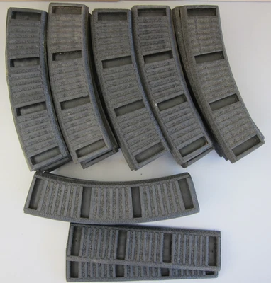 AMERICAN FLYER S RUBBER ROADBED-NARROW TIE, 2 STRAIGHT, 42 CURVE-NICE ORIGINALS! - Image 1 of 4