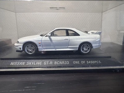 Modelo EBBRO Nissan Skyline GT-R BCNR33 Edición Limitada Blanco Escala 1/43 Foto 1 de 4