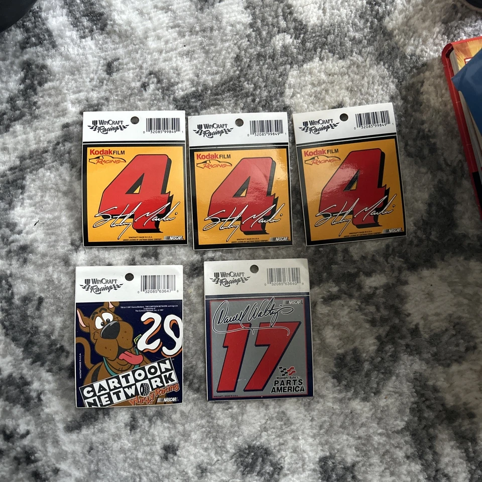 Лот из 5 наклеек Wincraft Racing Kodak 1997 NASCAR Marlin Waltrip Scooby-Doo - Изображение 1 из 1