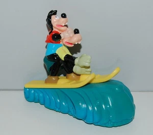 Figura Burger King 1995 juguete de esquí acuático de 3,5" Pull-Back Goofy & Max Adventure - Imagen 1 de 1