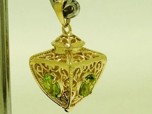 P019 Genuine 9ct SOLID Gold Natural PERIDOT FOB Pendant 4 sided Filigree Lantern - Picture 1 of 6
