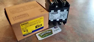 Square-D / Schneider 8910DPA62V02 DP Contactor 8910-DPA62V02 - Picture 1 of 3