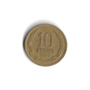1986 Chile 10 Pesos (Open 6) World Coin - Mintage 25,000,000 - KM# 218 - Picture 1 of 2