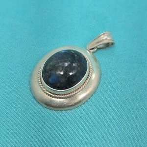 Vintage 925 Sterling Silver Natural Green Labradorite Oval Pendant 12.2g - Picture 1 of 3