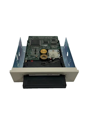 Seagate Travan - Tape drive TR-4 SCSI internal 5.25" w/ Travan TR-4 8GB NS - Image 1 of 4