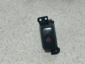 Interruptor intermitente de emergencia 00-04 SUBARU Outback & Legacy luz de peligro OEM - Imagen 1 de 4