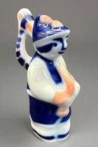 Vintage Sargadelos Figure Munieras C-20 Man Playing Bagpipes Porcelain - Picture 1 of 8