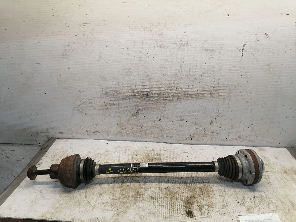 Задний вал оси подходит для 11–18 AUDI A8 1576030 - Изображение 1 из 4