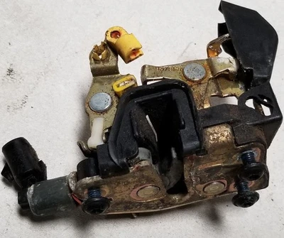 PESTILLO CERRADURA PUERTA DELANTERA DERECHA LINCOLN CONTINENTAL 1995-2002 OEM Foto 1 de 4