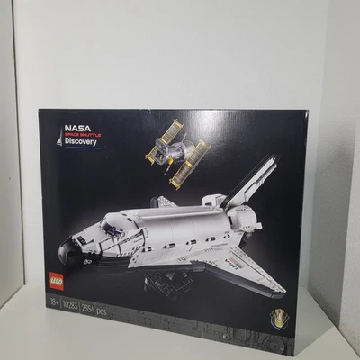 LEGO Icons: Nasa-Spaceshuttle „Discovery“ (10283) - Bild 1 von 2