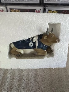 Cow Parade "MooShoe" #9125 -Not Its Box But Is In One - Picture 1 of 7