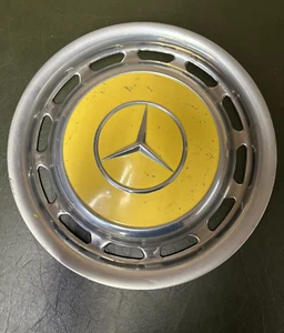 Mercedes 14" / Zoll Radkappe W123 W114 W115 etc. Oldtimer Retro Vintage in gelb - Bild 1 von 8