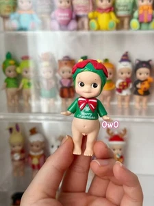 Authentic Sonny Angel Christmas Series 2014 Painseettia Mini Figure Toy🎄 - Picture 1 of 1