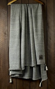100% Baby Alpaca Wool Blanket Throw Handmade in Peru 50" x 70" Black & White - Picture 1 of 3