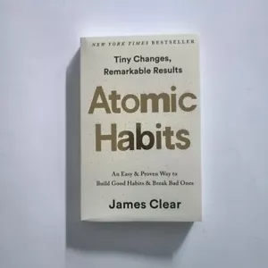 Atomic Habits by James Clear Build Good Habits & Break Bad Ones (Paperback) - Picture 1 of 5