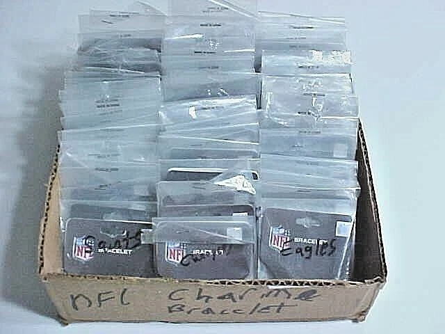 NFL 7-1/2 英寸小饰品手链,全新非常可爱物品-还有很好的礼物 — 第 1/1 张图片