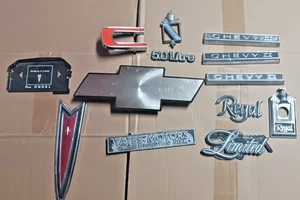 Lot of 13 variety VTG EMBLEMS ETC PONTIAC BUICK CHEVROLET CHEVY II GMC - Picture 1 of 10
