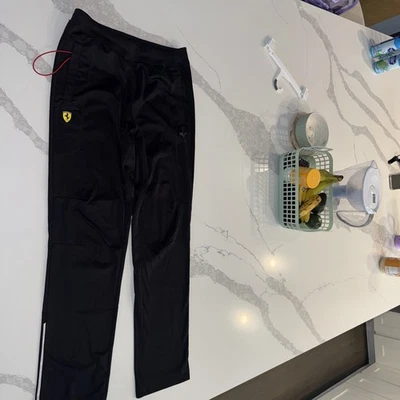 Pantalones Puma Para Hombre Medianos Negros Ferrari Sudaderas Pantalones deportivos Joggers Carreras Coches Gimnasio Foto 1 de 4