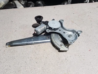 Toyota Rav4 MK4 2016 regulador de ventana trasera lado del conductor Foto 1 de 4