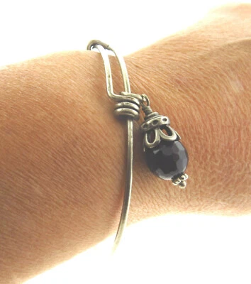 Pulsera con dije de cristal Bella Ryan Foto 1 de 4