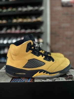 Talla 10.5 - Jordan 5 Retro SP Michigan 2019 CQ9541 704 100% Auténtico Envío Rápido Foto 1 de 4
