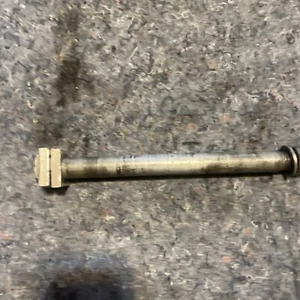 2008 Yamaha YZ450F Rear Axle 1C3-25381-90-00 YZ450F YZ 250 450 06 07 08 #28 - Picture 1 of 4