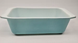 Vintage Robin's Egg Blue Pyrex 913 Loaf Pan Square Handles - Picture 1 of 7