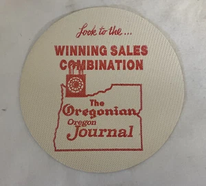 Oregonian Journal Zeitung Werbung Gummi Glas Deckelöffner Neu aus altem Lagerbestand - Bild 1 von 3