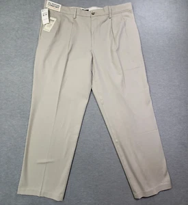 Dockers Pants Men 38x30 Beige Pleated Classic Fit Comfort Waist Deep Pockets NWT - Picture 1 of 14