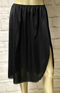 ViNTaGe VANITY FAIR - 26" Black Nylon Half Slip Side Slits SZ LARGE - Picture 1 of 4