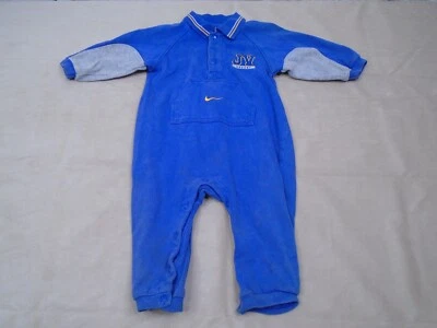 De colección Y2K Nike Fútbol Una Pieza Bebé Niño Infante Bordado Azul 12M Centro Foto 1 de 4