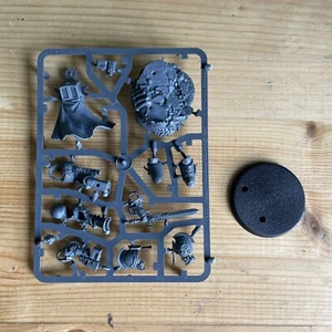 Captain In Terminator Armour Leviathan New On Sprue 40K Space Marine Army - Picture 1 of 2