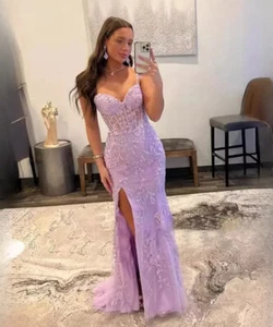 Vestidos de fiesta de tul sin espalda con abertura lateral con apliques de sirena lavanda - Imagen 1 de 12