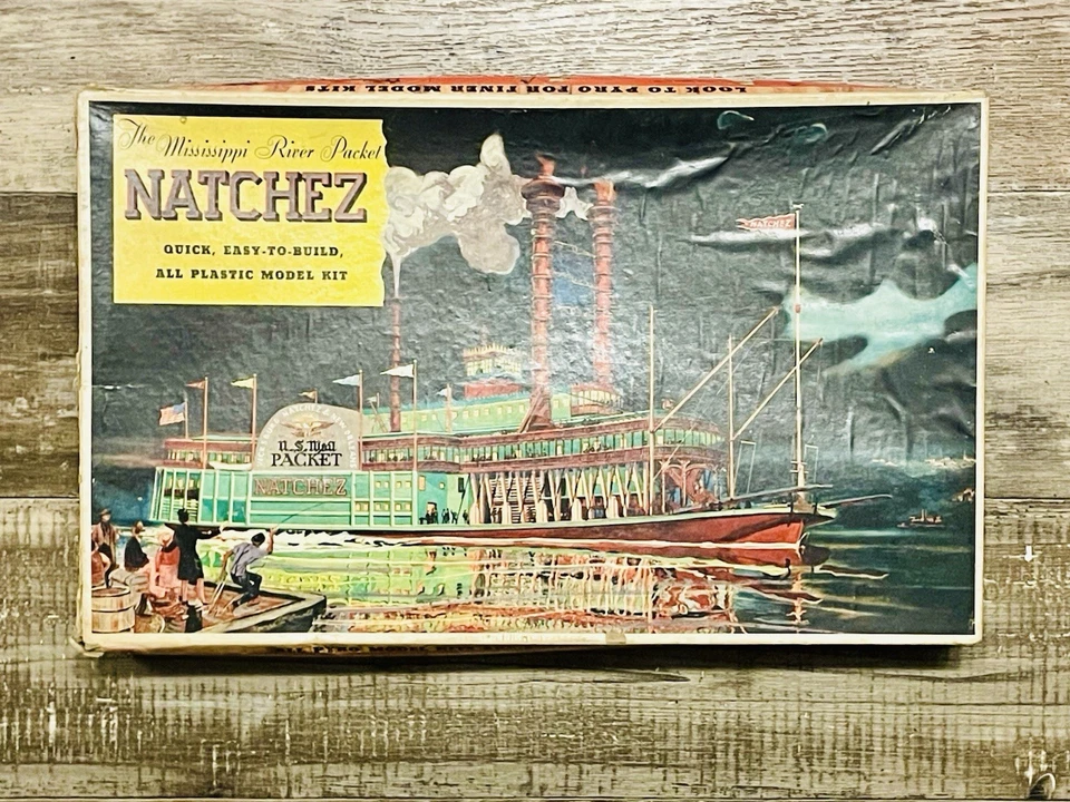 Kit Modelo Vintage Pyro Natchez Mississippi River Packet Steamboat Plástico Foto 1 de 4
