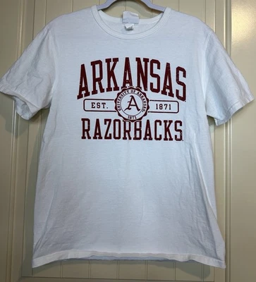 Arkansas Razorbacks White Short Sleeve T-Shirt Champion Sz M Cotton GUC - Image 1 of 4