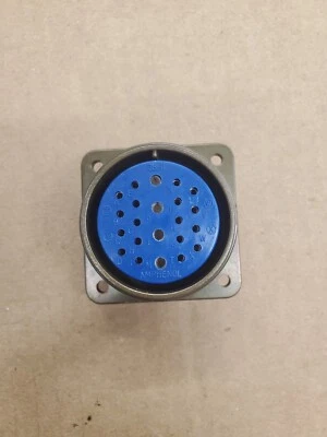 New Amphenol 97-3102A-28-11S Receptacle 22 Wire Socket Side - Image 1 of 4