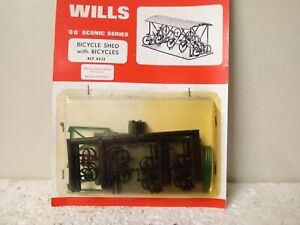 OO Gauge model railways   Bicycle shed with bicycles  by Wills  MINT