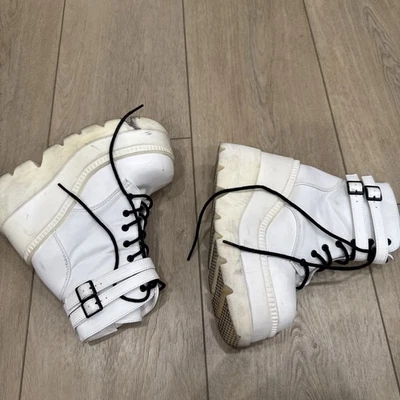 DEMONIA Shaker-52 Technopagan Plataforma Botas Góticas 5.5W Blanco Cuero Vegano Foto 1 de 4