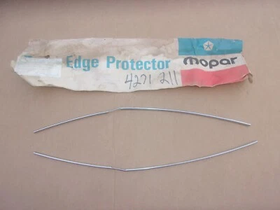 Dodge D50 Plymouth 1979 1980 81 82 camión flecha nuevo de stock MoPar juego de protector de borde de puerta Foto 1 de 2