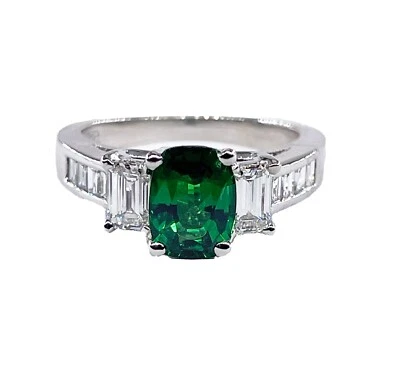 Anillo de platino diamante tsavorita corte cojín verde natural vintage GIA 2,46ctw Foto 1 de 4