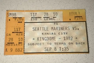 Kansas City Royals MLB Seattle Mariners George Brett Hit Vida Blue Win 9/8/82 - Picture 1 of 2