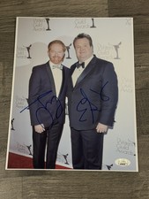 Jesse Tyler Ferguson & Eric Stonestreet Signed Modern Family 8x10 Photo JSA COA