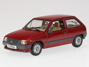 Opel Corsa A 1984 dark red diecast model car ABADD157 Hachette 1:43 - Picture 1 of 4
