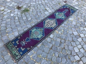 Turkish Vintage Rug Handmade Wool Rug Bohemian Runner Rug Home Rug 1,5 x 7,4 ft - Picture 1 of 10