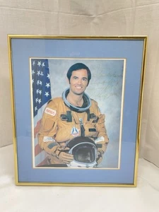 RARE Astronaut Robert Laurel Crippen Signed and Inscribed, Framed picture - Picture 1 of 5