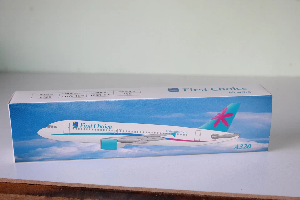 PREMIER PLANES  1:200 AIRBUS A320 - FIRST CHOICE SNAP TOGETHER MODEL KIT - Image 1 of 1